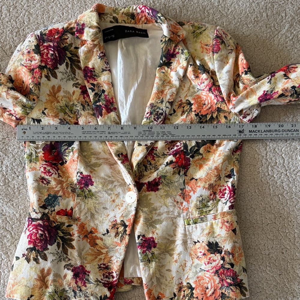 Zara Basic Floral Patterned Blazer With Button Cl… - image 4